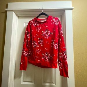 Size small/medium women’s sweater. never worn those, it just needs to be ironed.